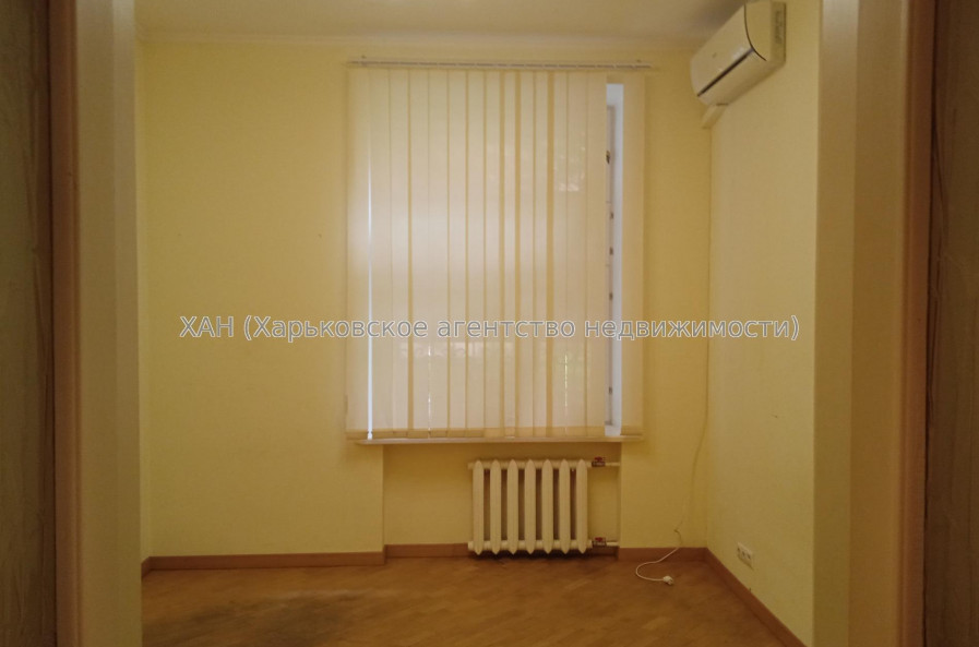 Здам квартиру, Молочная ул. , 3 кім., 89 м², косметический ремонт 