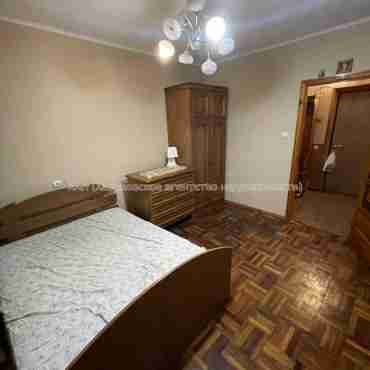 Сдам квартиру, Ньютона ул. , 4  ком., 83 м², косметический ремонт 