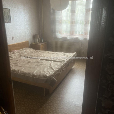 Продам квартиру, Борзенко Сергея ул. , 4 кім., 86 м², косметический ремонт 