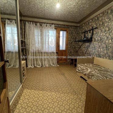 Продам квартиру, Всеволода Татькова ул. , 4 кім., 86 м², косметический ремонт 