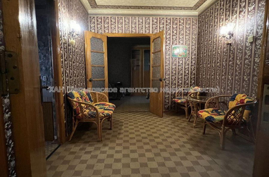Продам квартиру, Всеволода Татькова ул. , 4 кім., 86 м², косметический ремонт 