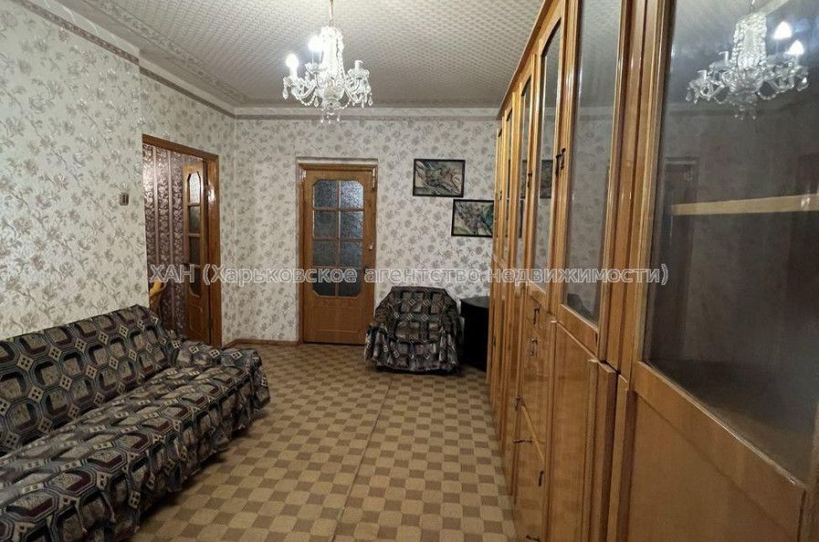 Продам квартиру, Всеволода Татькова ул. , 4 кім., 86 м², косметический ремонт 