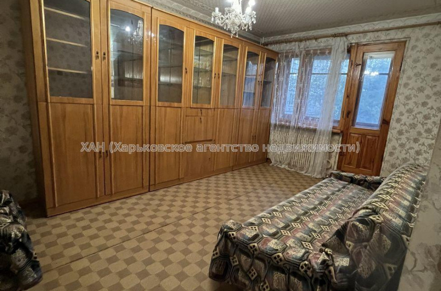 Продам квартиру, Всеволода Татькова ул. , 4 кім., 86 м², косметический ремонт 