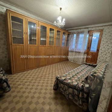 Продам квартиру, Всеволода Татькова ул. , 4 кім., 86 м², косметический ремонт 