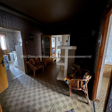 Продам квартиру, Борзенко Сергея ул. , 4 кім., 86 м², косметический ремонт 