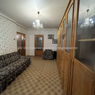 Продам квартиру, Всеволода Татькова ул. , 4 кім., 86 м², косметический ремонт 