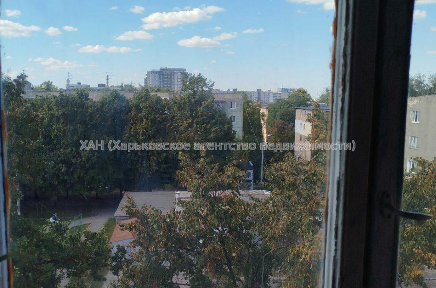 Продам квартиру, Василия Мельникова ул. , 2 кім., 30 м², без ремонта 