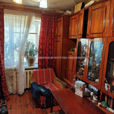 Продам квартиру, Василия Мельникова ул. , 2 кім., 30 м², без ремонта 