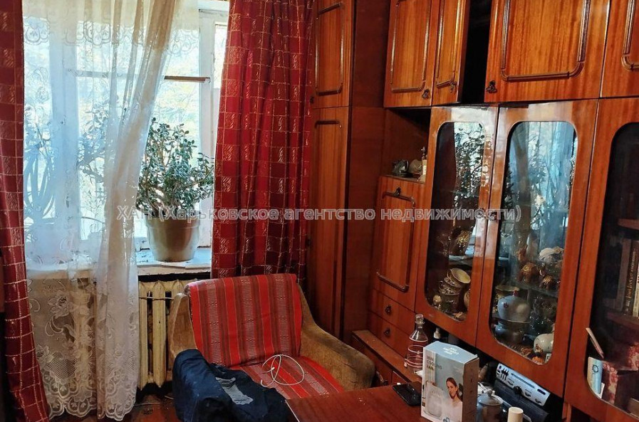 Продам квартиру, Василия Мельникова ул. , 2 кім., 30 м², без ремонта 