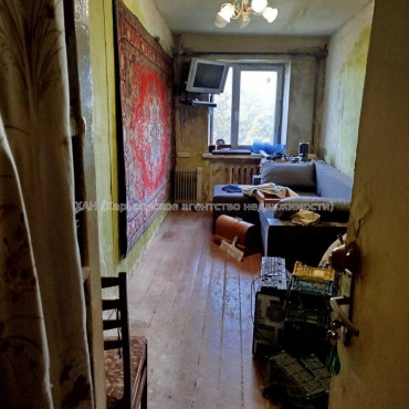 Продам квартиру, Василия Мельникова ул. , 2 кім., 30 м², без ремонта 