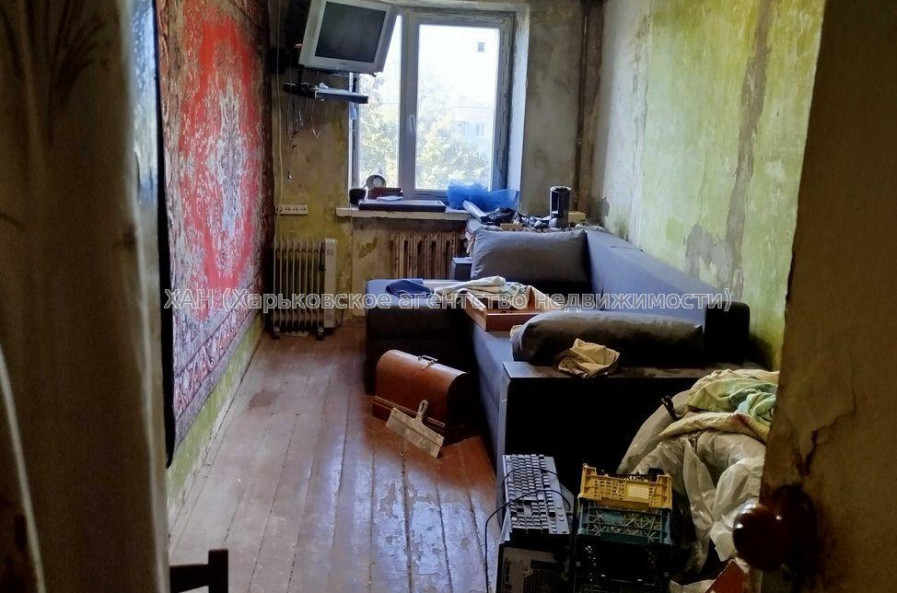 Продам квартиру, Василия Мельникова ул. , 2 кім., 30 м², без ремонта 