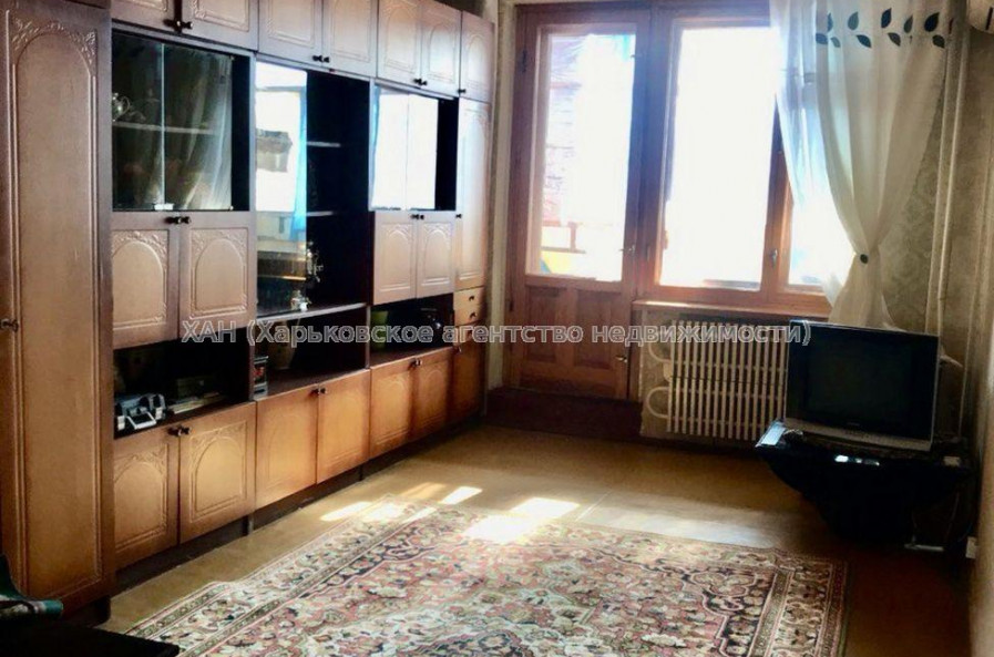 Продам квартиру, Победы просп. , 3  ком., 64.90 м², косметический ремонт 