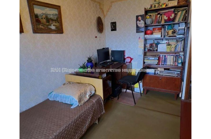 Продам квартиру, Победы просп. , 3 кім., 64.90 м², косметический ремонт 