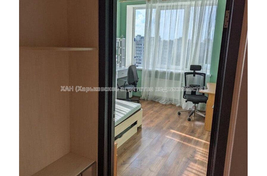 Продам квартиру, Победы просп. , 1  ком., 50 м², капитальный ремонт 