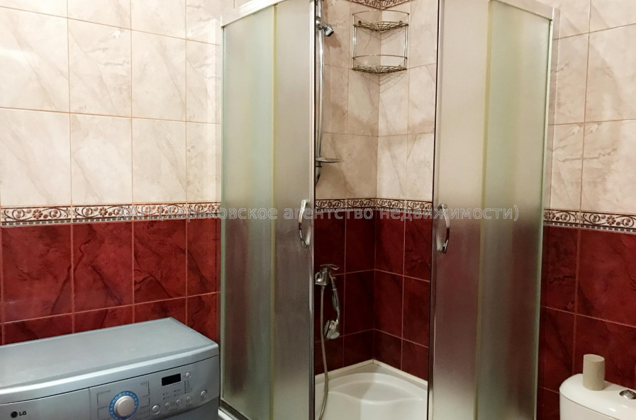Сдам квартиру, Гарибальди ул. , 8 , 2  ком., 33 м², косметический ремонт 
