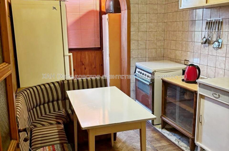 Сдам квартиру, Гарибальди ул. , 8 , 2  ком., 33 м², косметический ремонт 