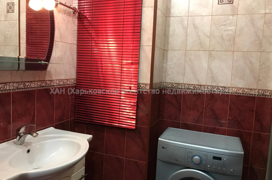 Сдам квартиру, Гарибальди ул. , 8 , 2  ком., 33 м², косметический ремонт 