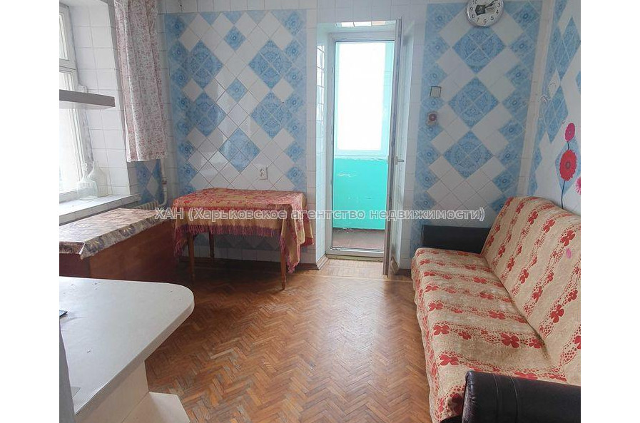 Продам квартиру, Харьковских Дивизий ул. , 3  ком., 65 м², косметический ремонт 