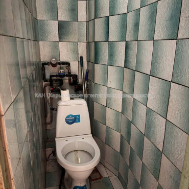 Продам квартиру, Тарасовская ул. , 3 кім., 65.20 м², без ремонта 