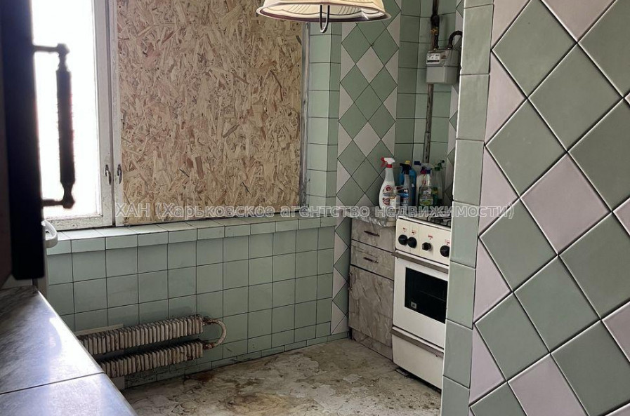 Продам квартиру, Тарасовская ул. , 3  ком., 65.20 м², без ремонта 