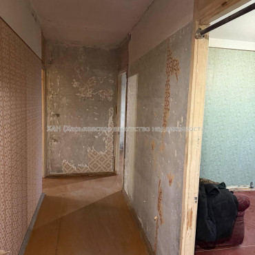 Продам квартиру, Тарасовская ул. , 3 кім., 65.20 м², без ремонта 