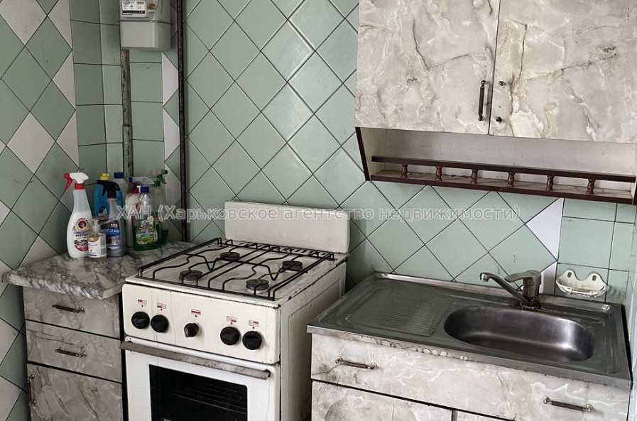 Продам квартиру, Тарасовская ул. , 3  ком., 65.20 м², без ремонта 
