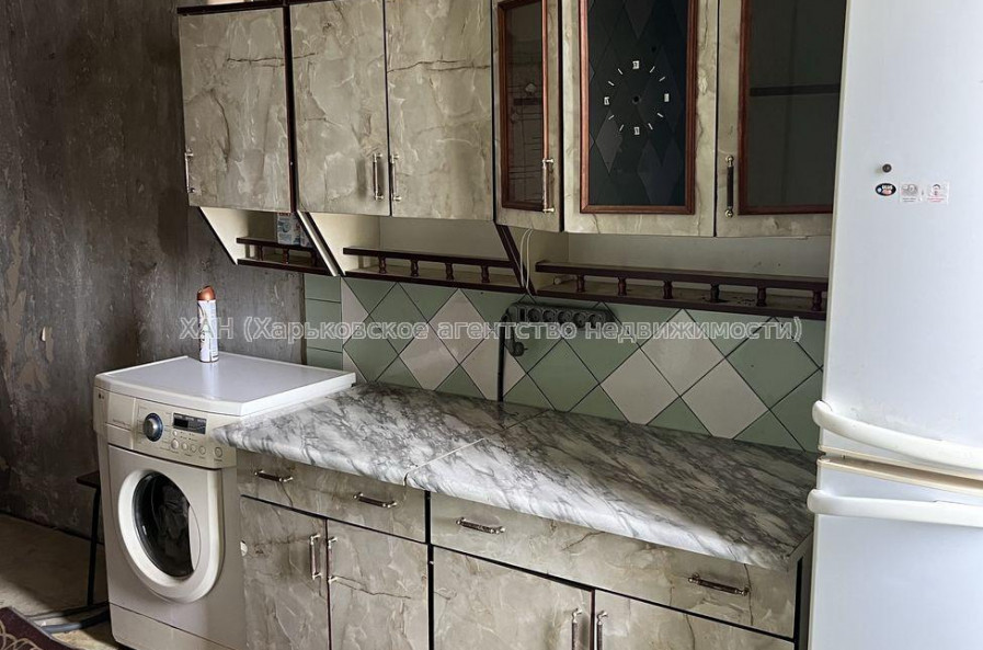 Продам квартиру, Тарасовская ул. , 3  ком., 65.20 м², без ремонта 