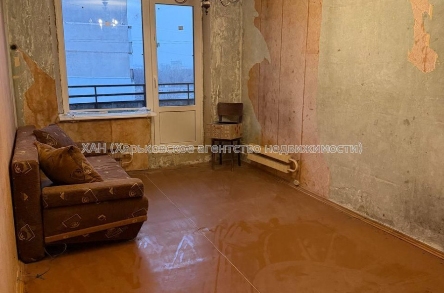 Продам квартиру, Тарасовская ул. , 3 кім., 65.20 м², без ремонта 