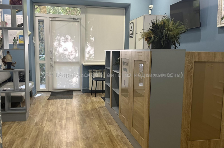 Продам нежилую недвижимость, помещение свободного назначения , 1  ком., 71 м², евроремонт 