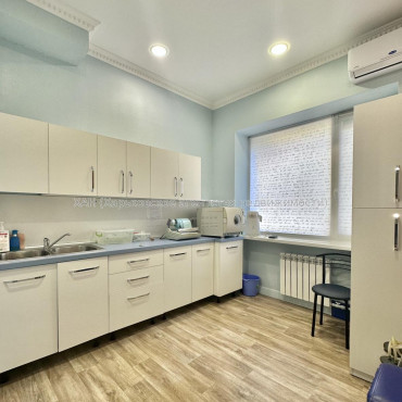 Продам нежилую недвижимость, помещение свободного назначения , 1  ком., 71 м², евроремонт 