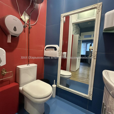 Продам нежилую недвижимость, помещение свободного назначения , 1  ком., 71 м², евроремонт 