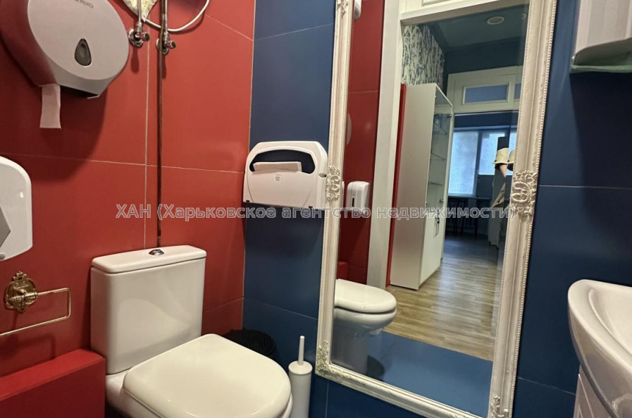 Продам нежилую недвижимость, помещение свободного назначения , 1  ком., 71 м², евроремонт 