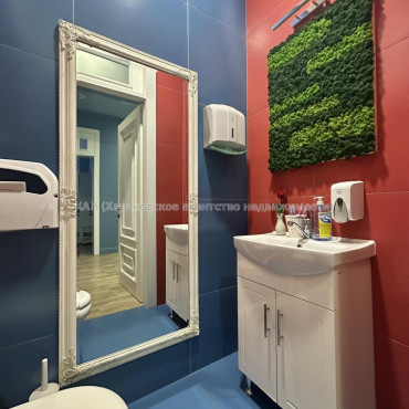 Продам нежилую недвижимость, помещение свободного назначения , 1  ком., 71 м², евроремонт 