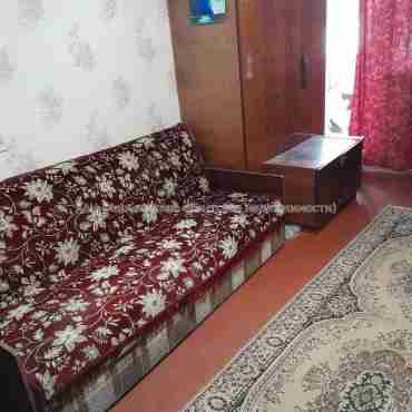 Продам квартиру, Амосова ул. , 1 кім., 38 м², советский ремонт 