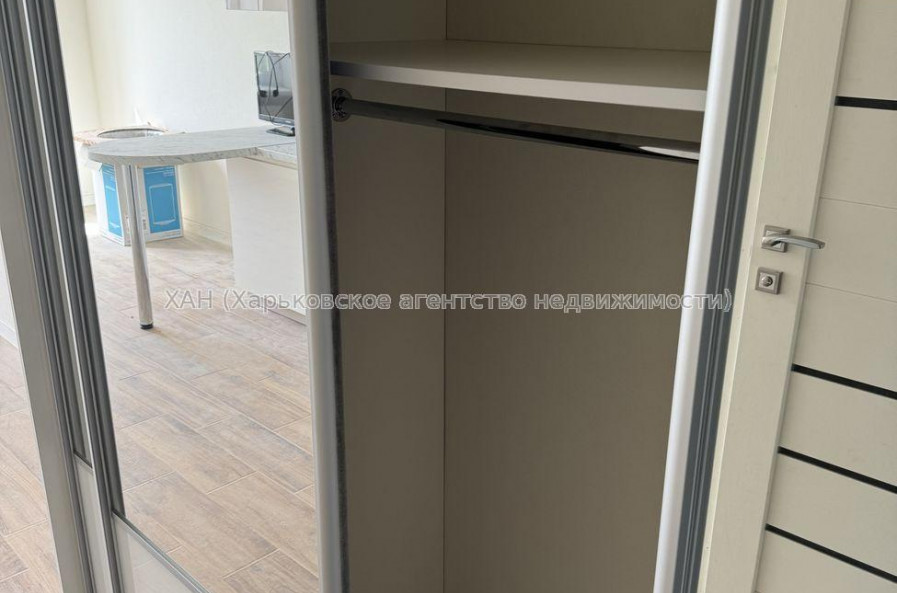 Продам квартиру, Веселая ул. , 1  ком., 20 м², евроремонт 
