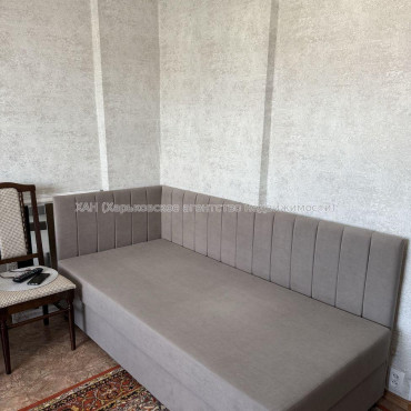 Продам квартиру, Ньютона ул. , 1 кім., 23 м², капитальный ремонт 