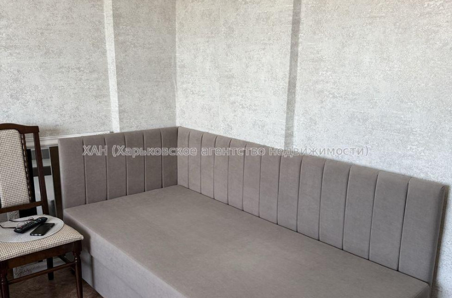 Продам квартиру, Ньютона ул. , 1 кім., 23 м², капитальный ремонт 