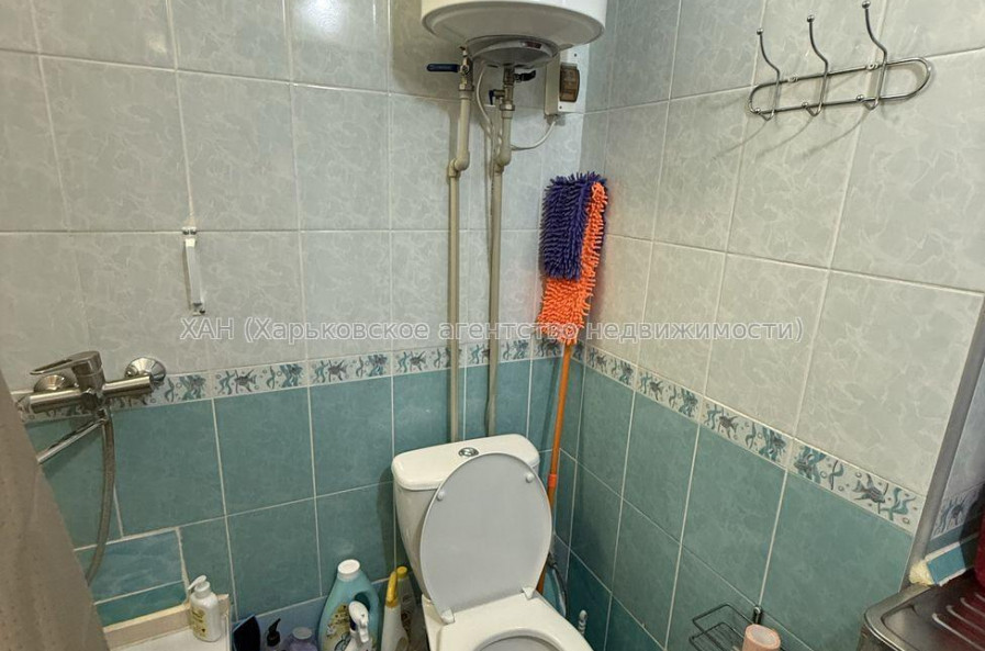 Продам квартиру, Ньютона ул. , 1 кім., 23 м², капитальный ремонт 
