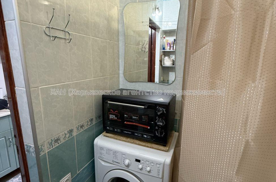Продам квартиру, Ньютона ул. , 1 кім., 23 м², капитальный ремонт 