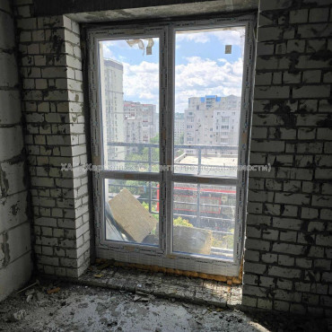 Продам квартиру, Клочковская ул. , 2  ком., 70.78 м², без внутренних работ 