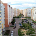 Продам квартиру, Драгоманова ул. , 2 кім., 72.85 м², капитальный ремонт 