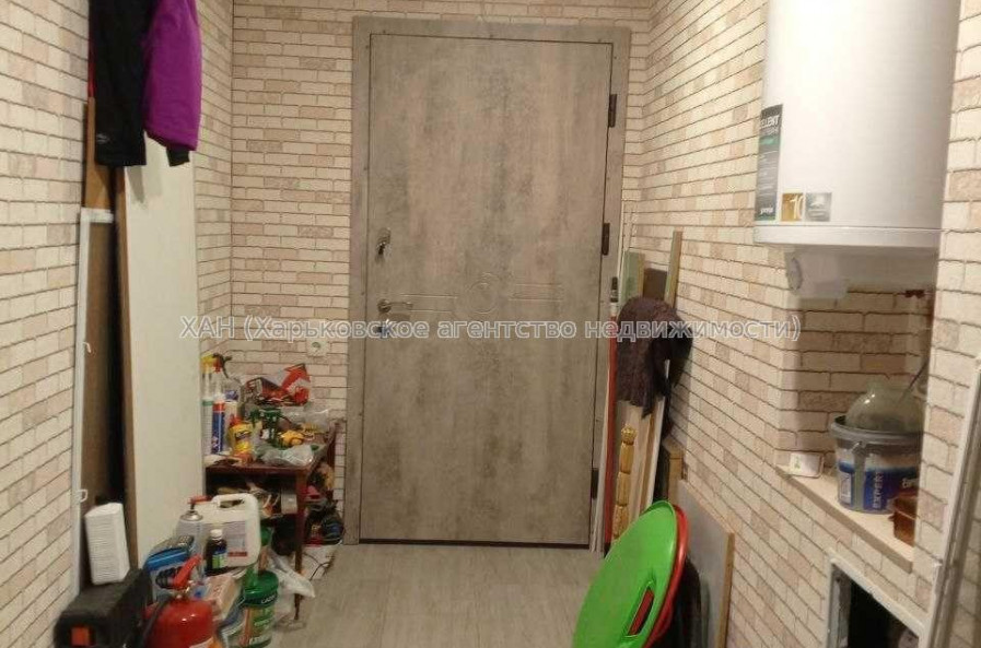 Продам квартиру, Драгоманова ул. , 2 кім., 72.85 м², капитальный ремонт 
