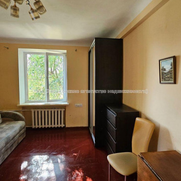 Продам квартиру, Белостокский пер. , 2  ком., 33 м², косметический ремонт 