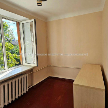 Продам квартиру, Белостокский пер. , 2  ком., 33 м², косметический ремонт 