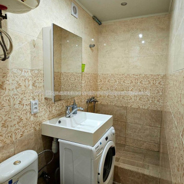 Продам квартиру, Белостокский пер. , 2  ком., 33 м², косметический ремонт 