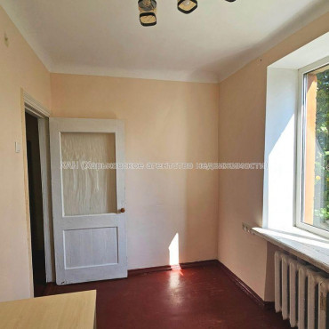 Продам квартиру, Белостокский пер. , 2  ком., 33 м², косметический ремонт 