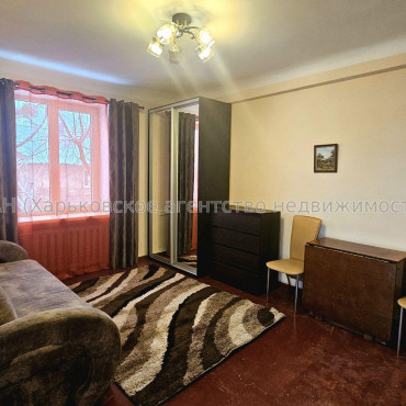 Продам квартиру, Белостокский пер. , 2  ком., 33 м², косметический ремонт 