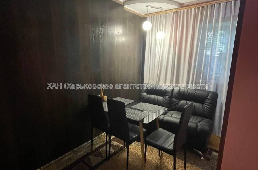 Продам квартиру, Липовый Гай ул. , 2  ком., 45 м², капитальный ремонт 