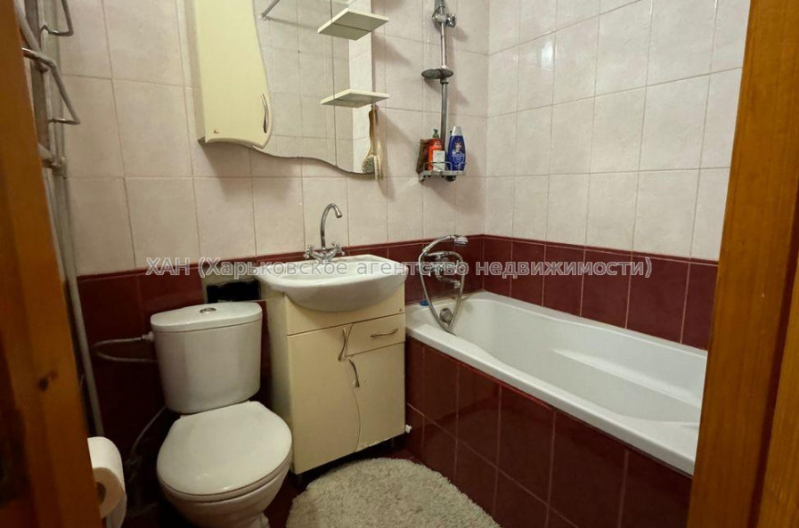 Продам квартиру, Шекспира ул. , 1 кім., 33 м², капитальный ремонт 