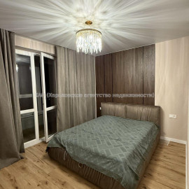 Продам квартиру, Профессорская ул. , 2 кім., 70 м², евроремонт